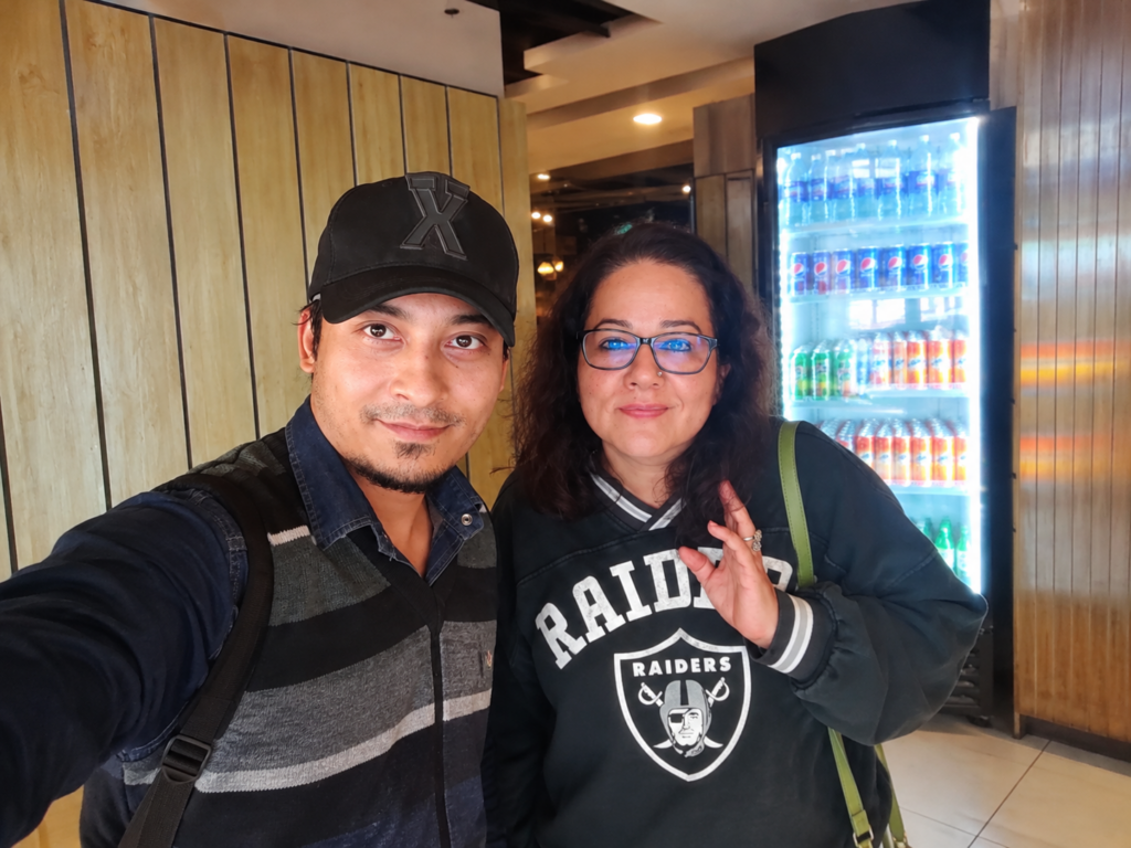 Ayesha Raza - Lazeez Hakeem Guest